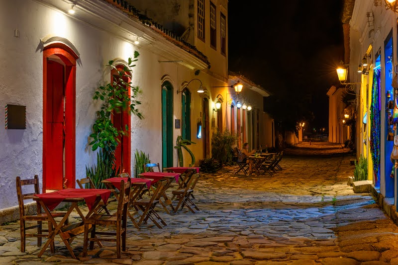 5 destinos para explorar em um fim de semana economizando com milhas e pontos