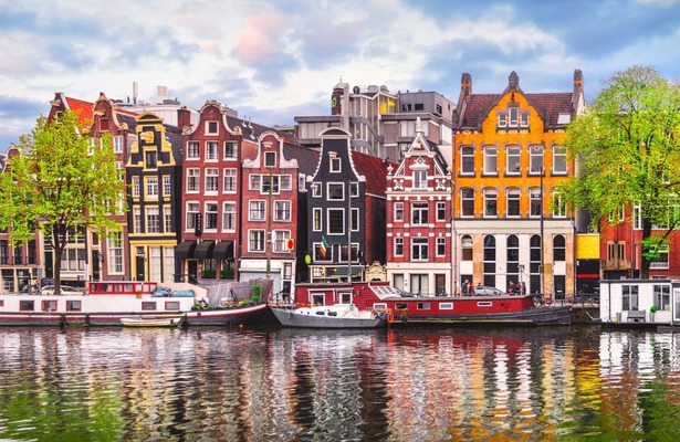 Cultura em Amsterdã: conheça museus economizado com milhas LATAM Pass