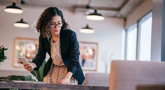 Fam&iacute;lia viajando com pontos acumulados em viagens com a LATAM